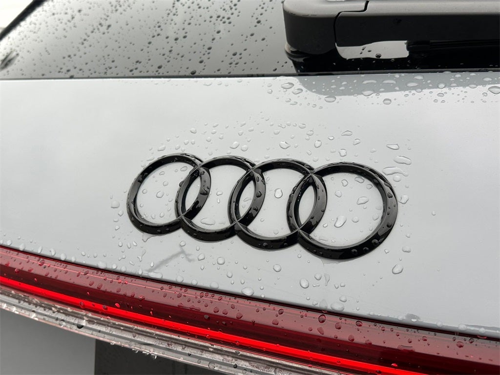 2024 Audi Q4 e-tron Premium quattro