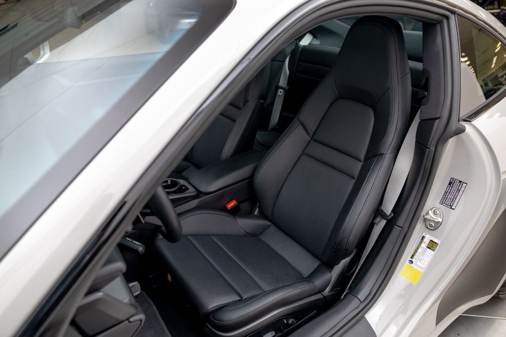 2023 Porsche 911 Carrera