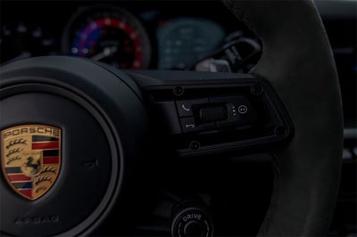 2022 Porsche 911 Carrera 4 GTS