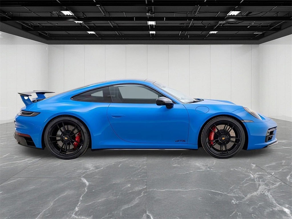 2022 Porsche 911 Carrera 4 GTS