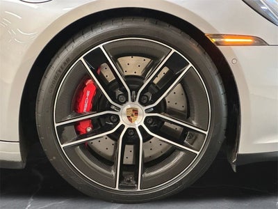 2025 Porsche 911 Carrera GTS