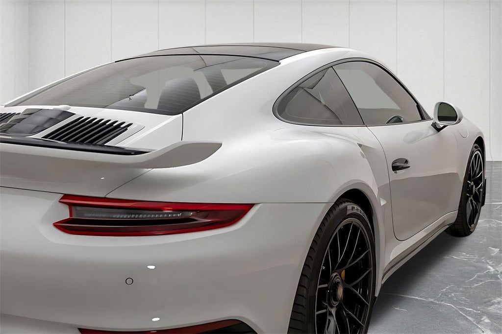 2019 Porsche 911 Turbo S