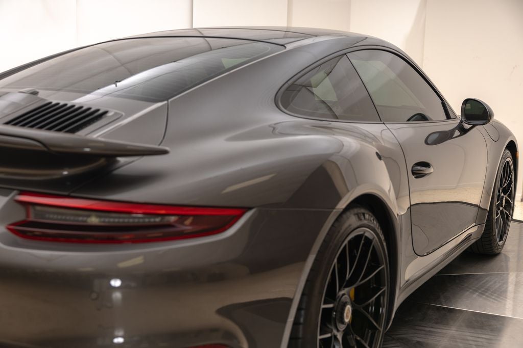 2019 Porsche 911 Turbo S