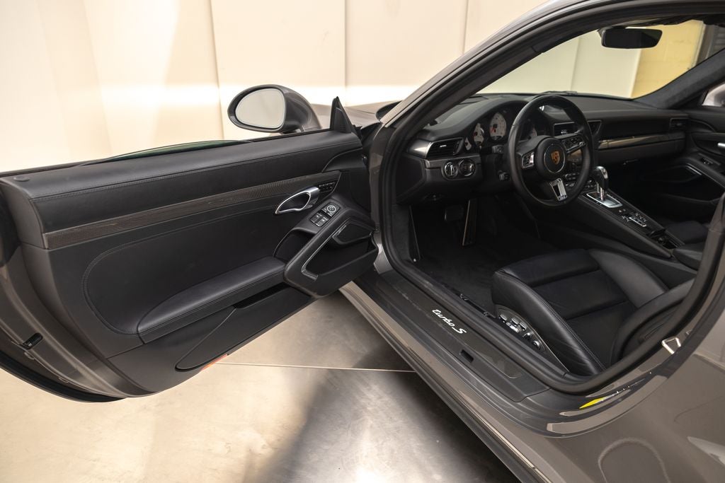 2019 Porsche 911 Turbo S