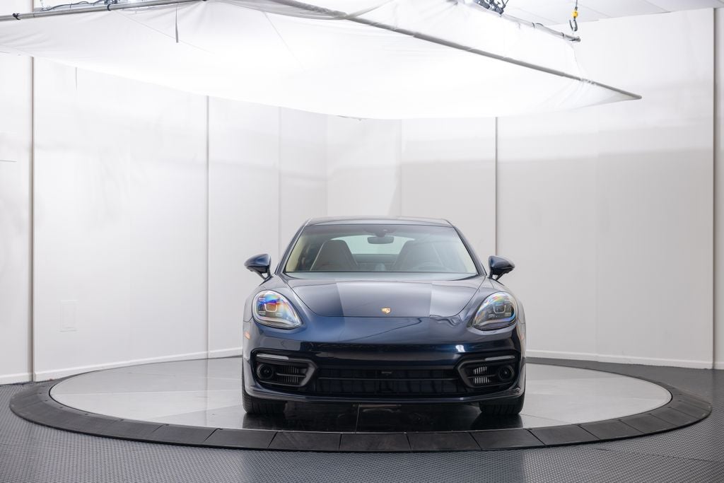 2023 Porsche Panamera 4 Platinum Edition