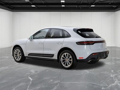 2024 Porsche Macan Base