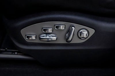 2025 Porsche Macan GTS