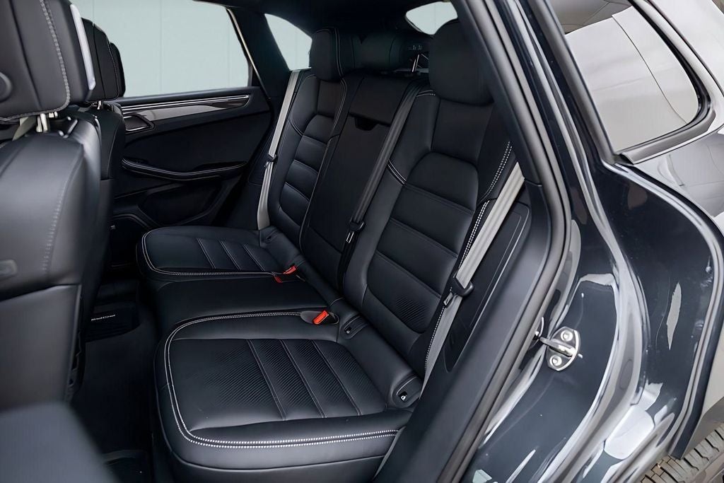 2025 Porsche Macan GTS