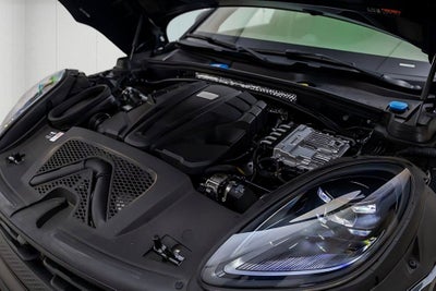 2025 Porsche Macan GTS