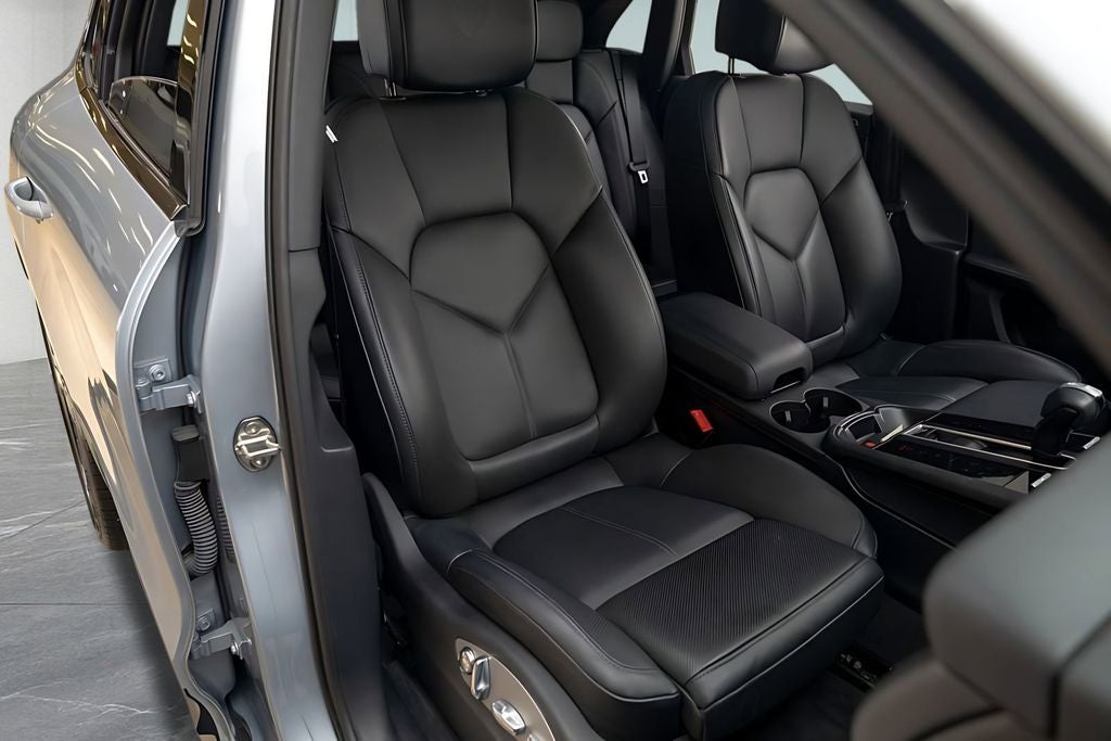 2024 Porsche Macan S