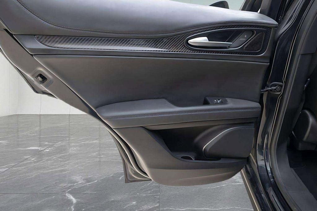 2023 Alfa Romeo Stelvio Quadrifoglio