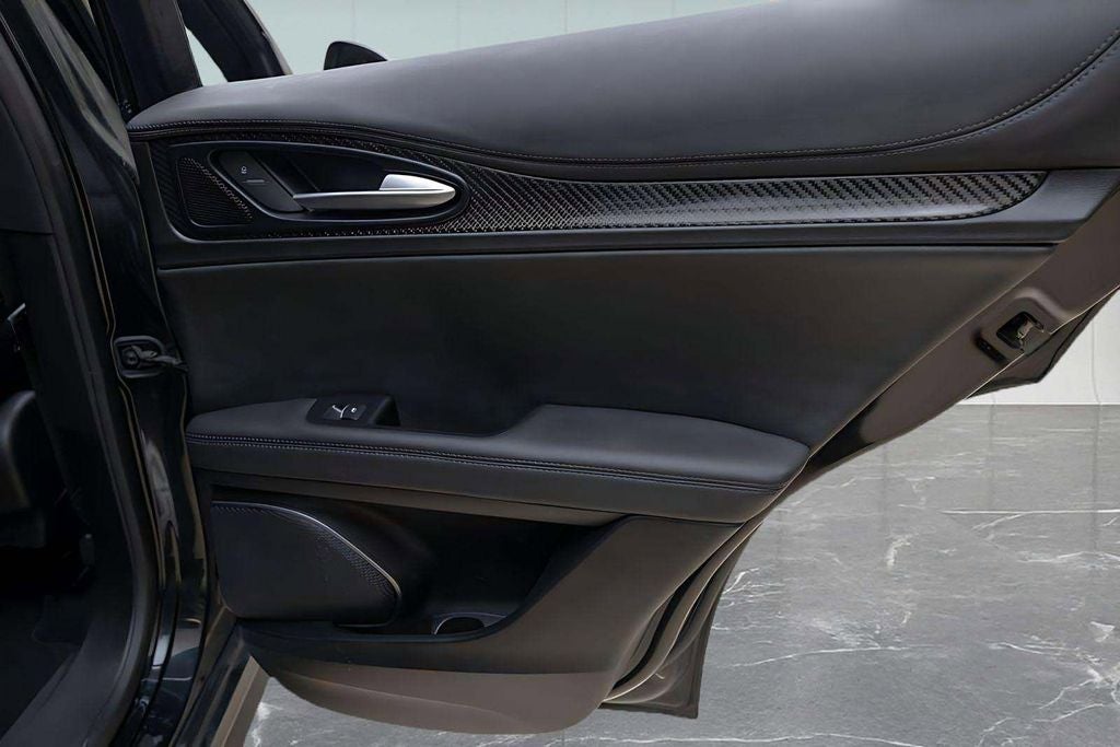 2023 Alfa Romeo Stelvio Quadrifoglio