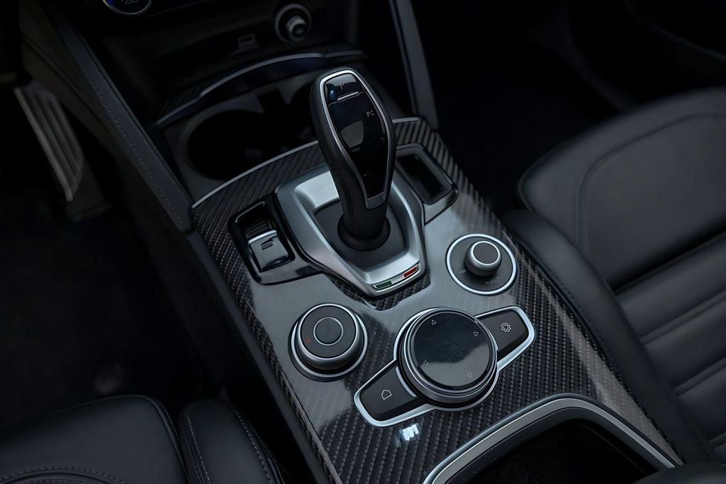 2023 Alfa Romeo Stelvio Quadrifoglio