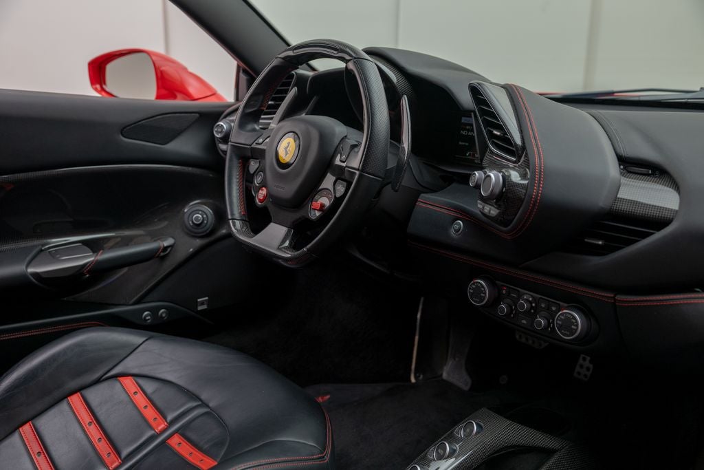 2016 Ferrari 488 GTB Base