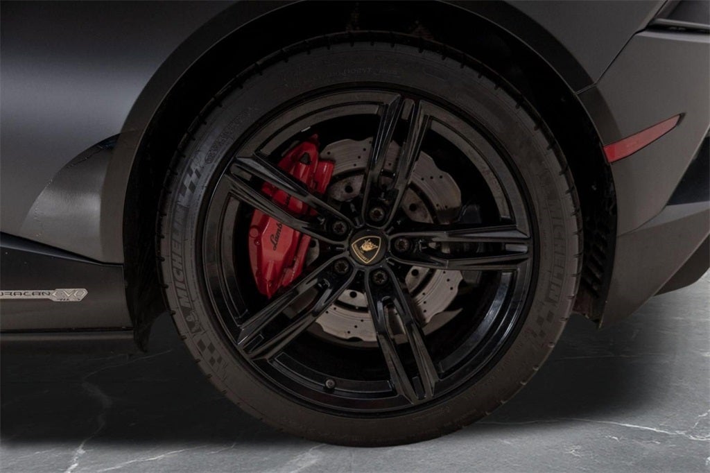 2020 Lamborghini Huracan EVO Base