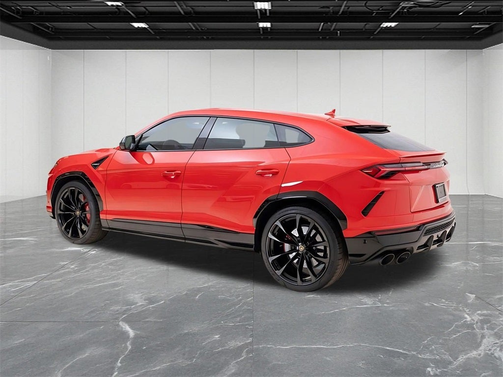 2022 Lamborghini Urus Base