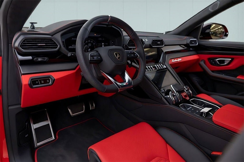 2022 Lamborghini Urus Base