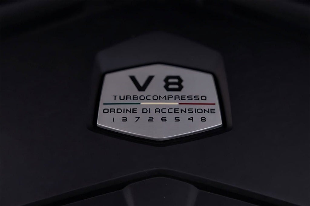 2022 Lamborghini Urus Base