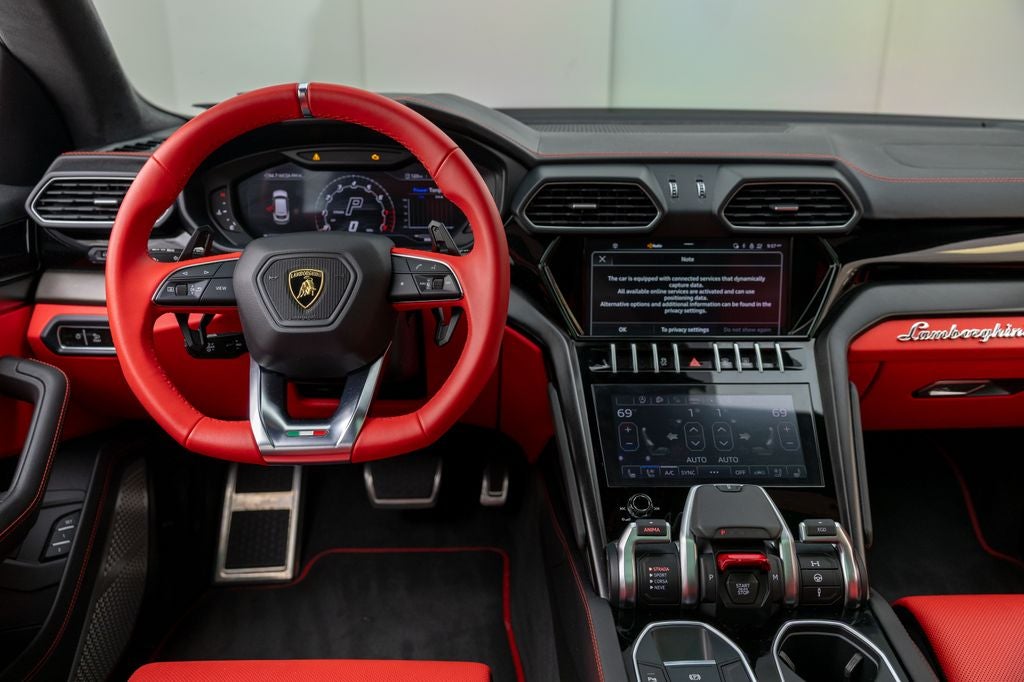 2022 Lamborghini Urus Base