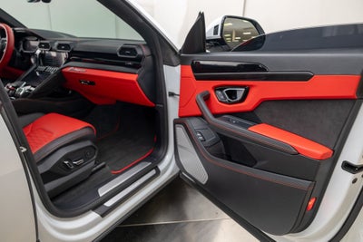 2022 Lamborghini Urus Base