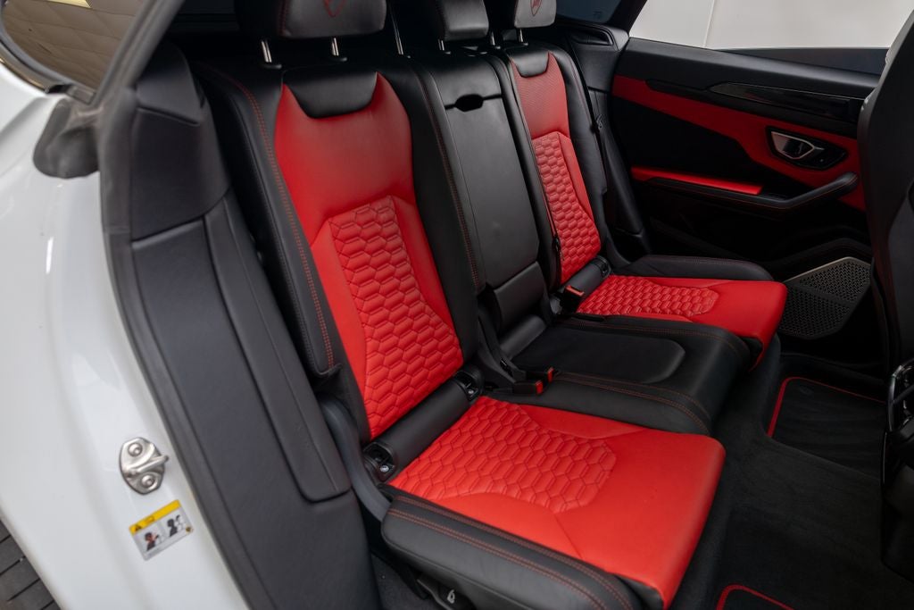 2022 Lamborghini Urus Base