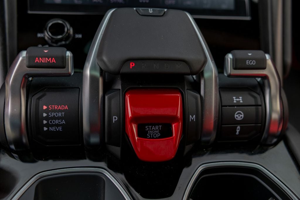 2022 Lamborghini Urus Base