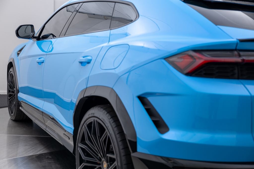 2025 Lamborghini Urus SE