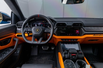 2025 Lamborghini Urus SE