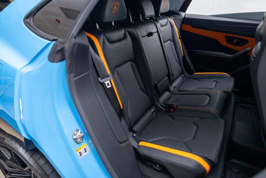 2025 Lamborghini Urus SE