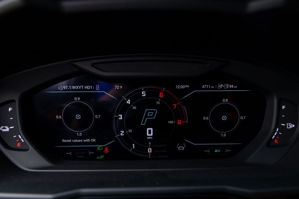 2025 Lamborghini Urus SE