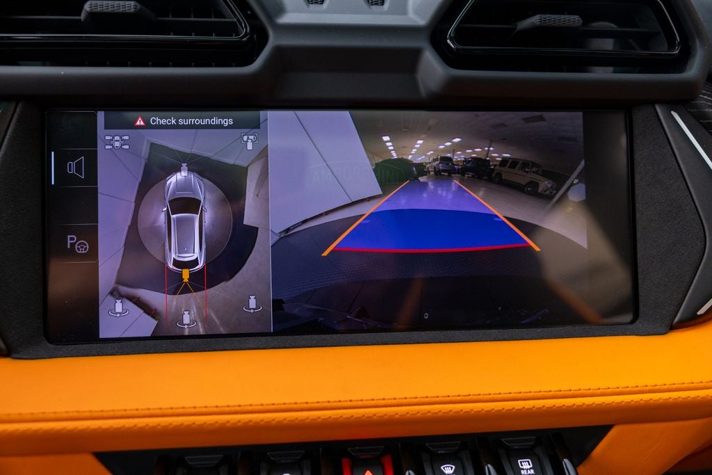 2025 Lamborghini Urus SE