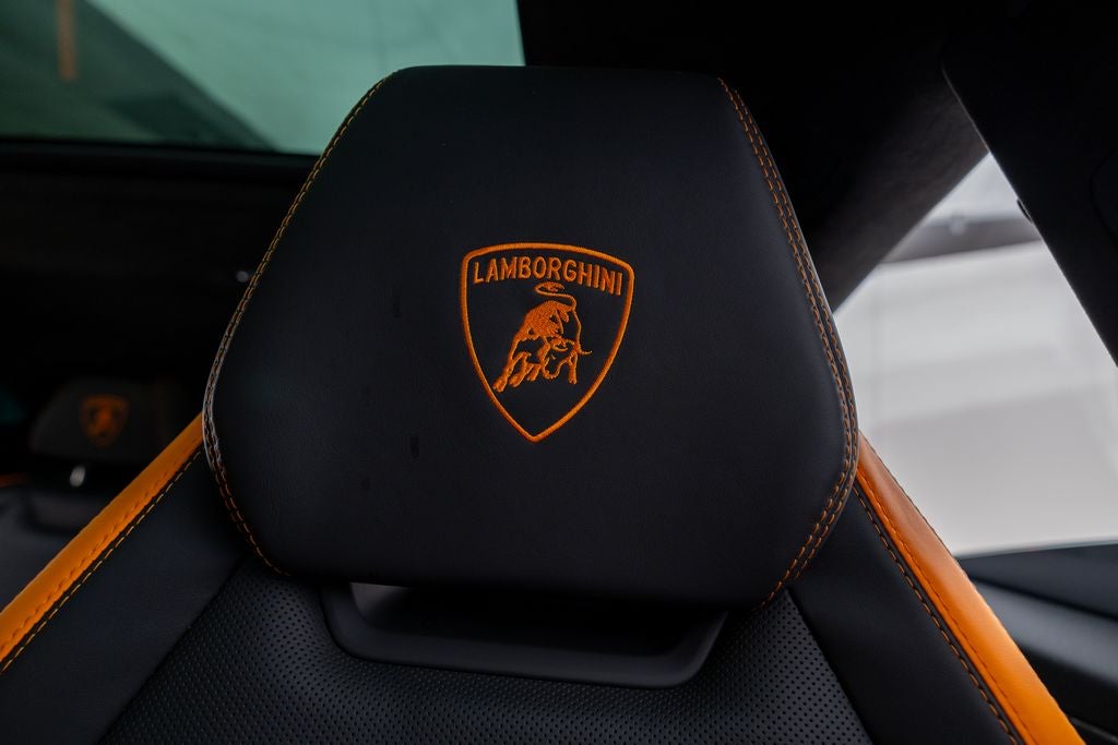 2025 Lamborghini Urus SE