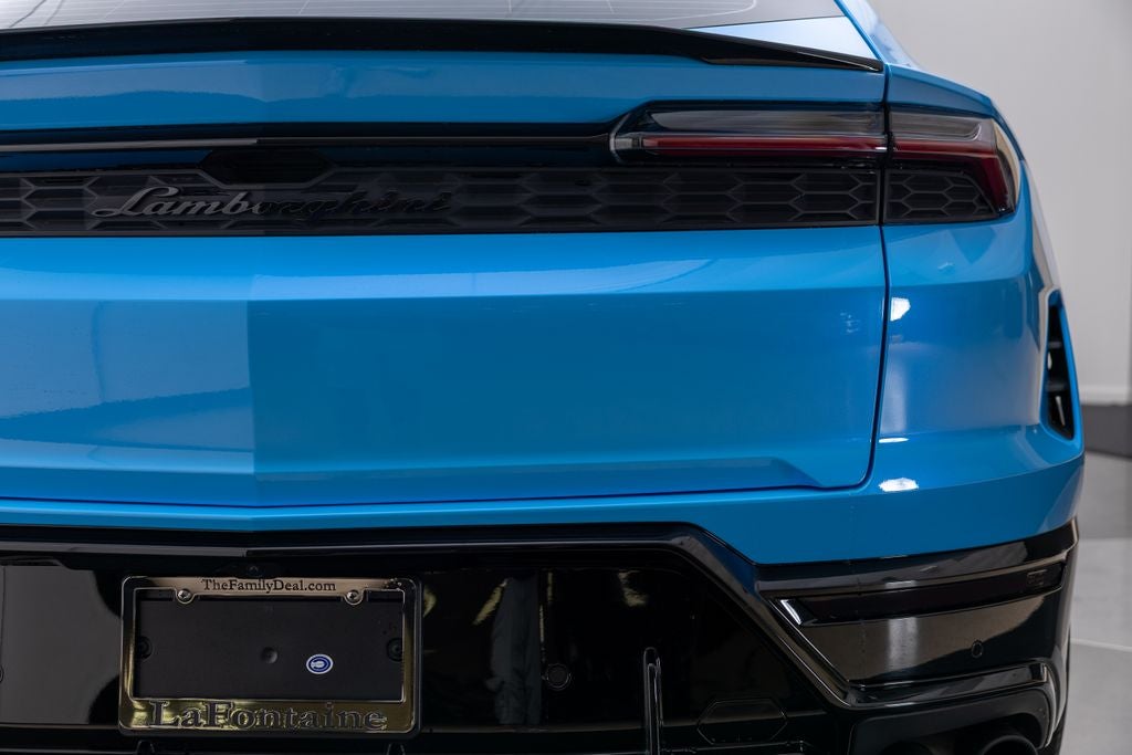 2025 Lamborghini Urus SE