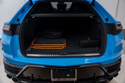 2025 Lamborghini Urus SE
