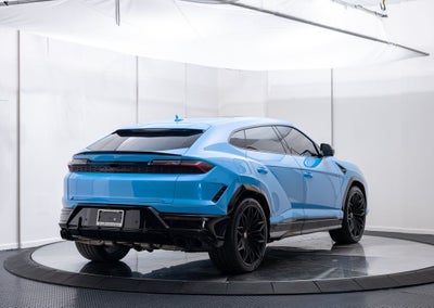2025 Lamborghini Urus SE