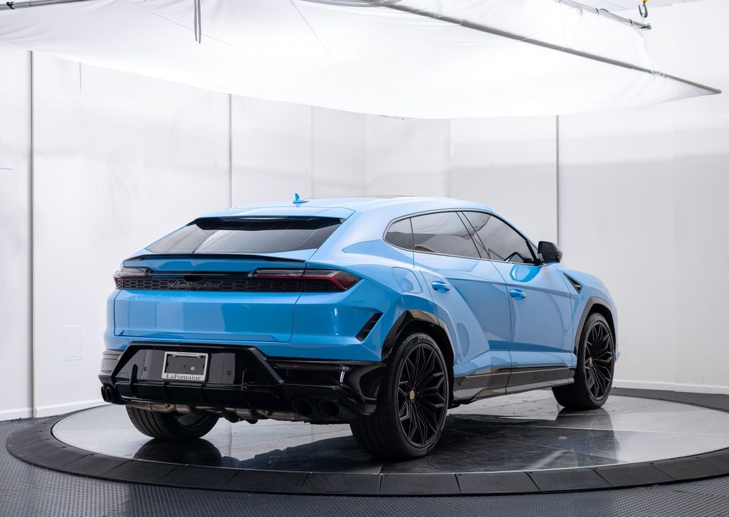 2025 Lamborghini Urus SE