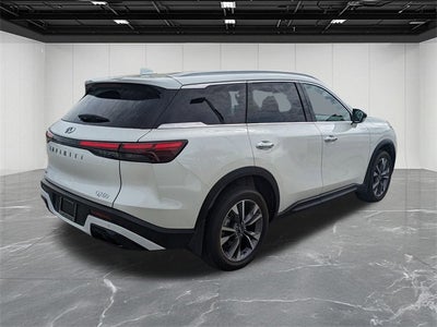 2025 INFINITI QX60 LUXE