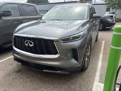 2022 INFINITI QX60 LUXE