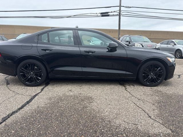 2023 Volvo S60 B5 Plus Black Edition