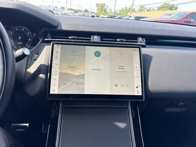 2025 Land Rover Range Rover Velar Dynamic SE