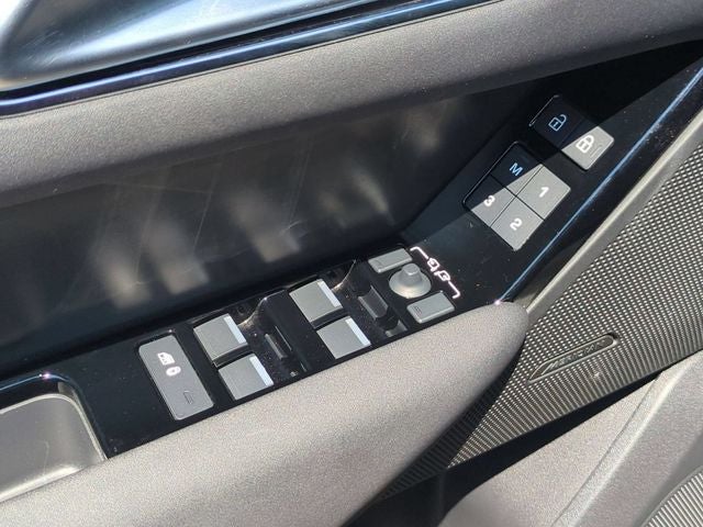 2025 Land Rover Range Rover Velar Dynamic SE