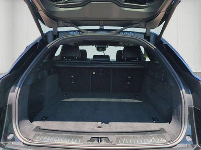 2025 Land Rover Range Rover Velar Dynamic SE
