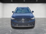 2023 Volvo XC40 B5 Plus Dark Theme